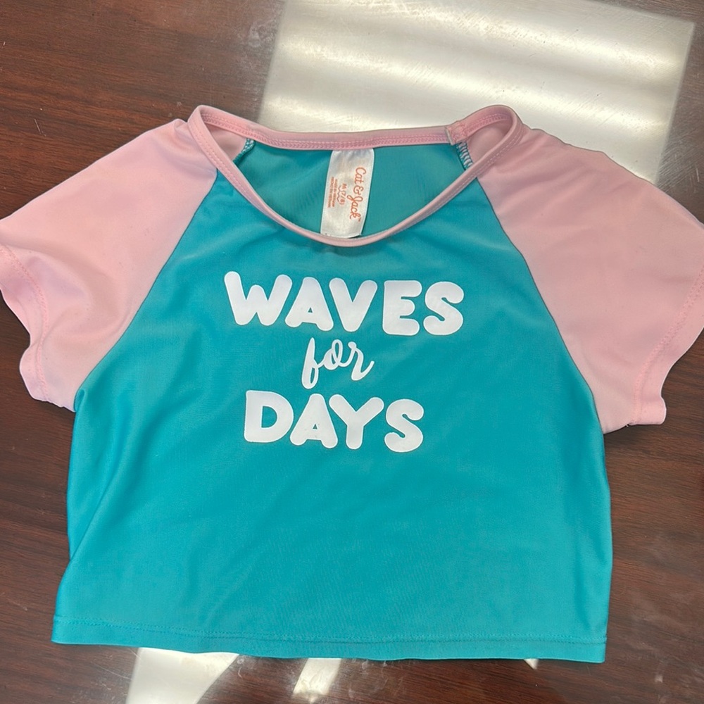 🌿10/$10🌿Teal and Pink Crop Rashguard